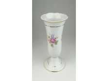 Hollóházi porcelán virágmintás talpas váza