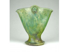 Hibátlan jelzett zöld iparművészeti kerámia váza 13.5 cm