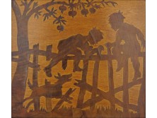 Régi fiúkat kerítésre kergető kutyás intarziakép régi keretben 23 x 26 cm