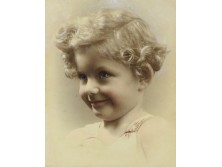 Régi színezett mosolygó kislány gyerekportré fotográfia