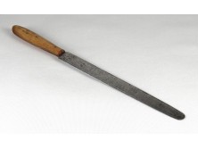 Nagyméretű szénacélpengés kenyérszelő kés 31.5 cm