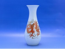 Schaubach Kunst sárkányos váza