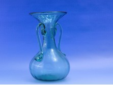Gyönyörű művészi fújtüveg váza