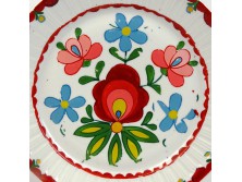 Virágdíszes porcelán falitányér 19 cm