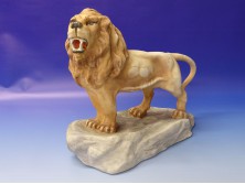 Hibátlan biszkvit porcelán oroszlán figura 