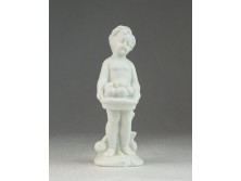 Régi kis méretű biszkvit porcelán szobor