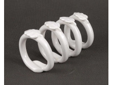 Levéldíszes porcelán szalvétagyűrű 4 darab
