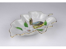 Cseresznyevirág és pelikán mintás levél alakú Lefton porcelán kis tál 15 cm