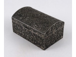 Antik domború mintájú, fém ékszertartó dobozka - kincses ládikó 10 x 7 x 5.5 cm