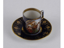 Régi kobaltkék színű, aranyozott allegórikus jelenetes cseh Altwien porcelán kávéscsésze