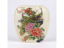 Keleti pávás porcelán kis váza, díszváza 10.6 cm