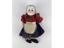 Porcelánfejű, öltöztetett kislány baba 22 cm