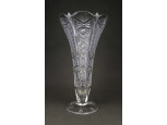 Nagyméretű, csiszolt, talpas kristály váza 26.3 cm
